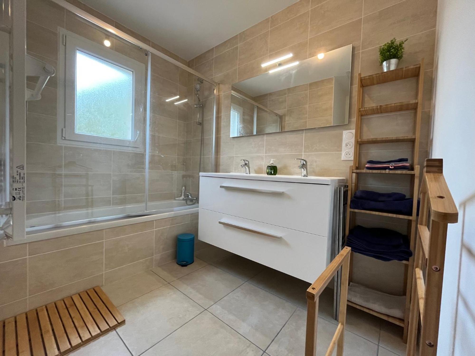 Maison T4 Cosy + Jardin Leyment Buitenkant foto